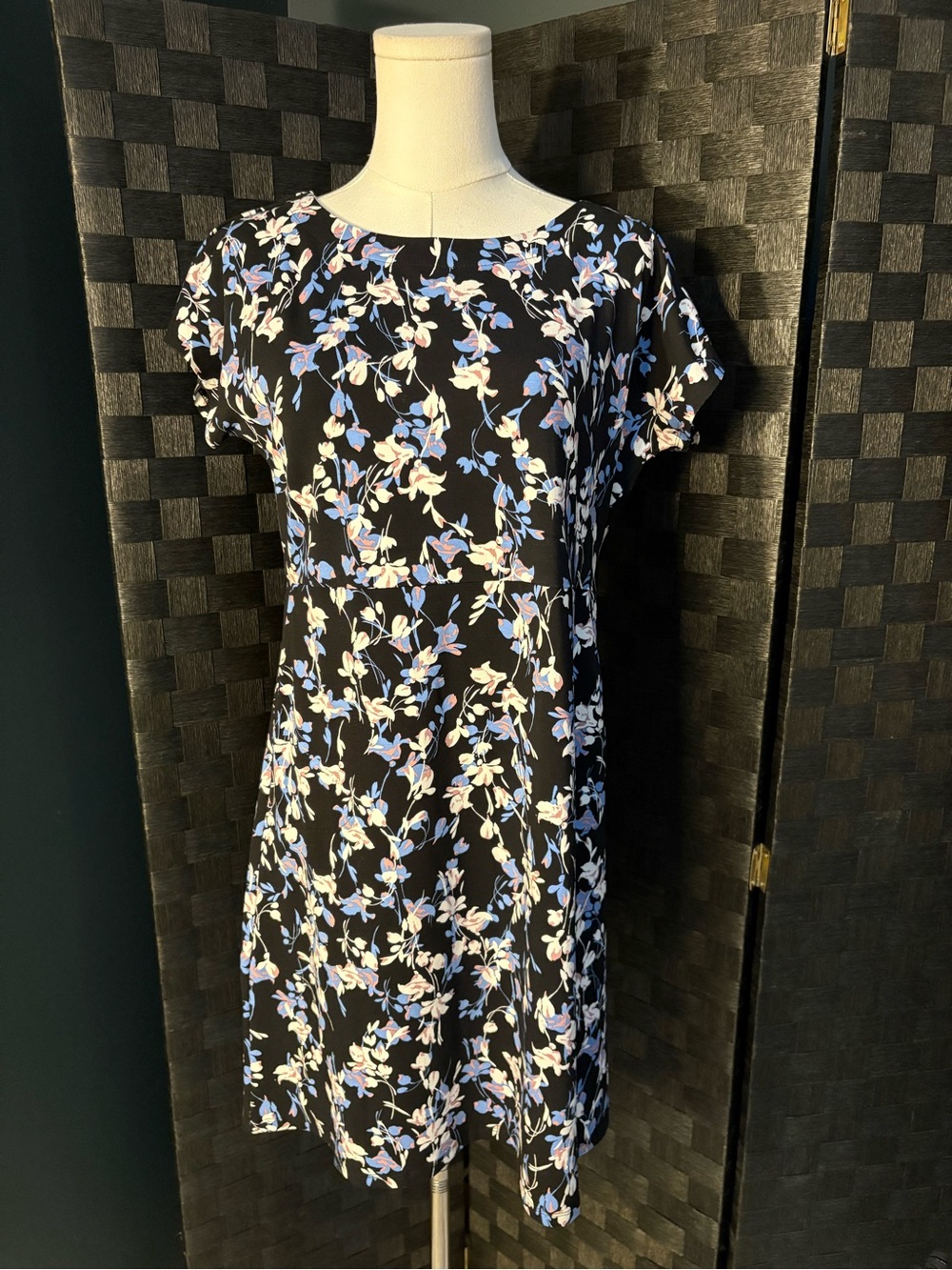 J. Jill Wearever collection floral print cap sleeve dress
